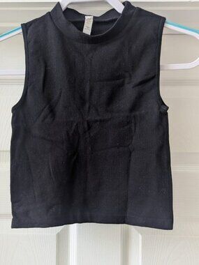 Prime Cut Ribbed Mock Neck Sleeveless Tops Bundle Black & Burgundy One Size